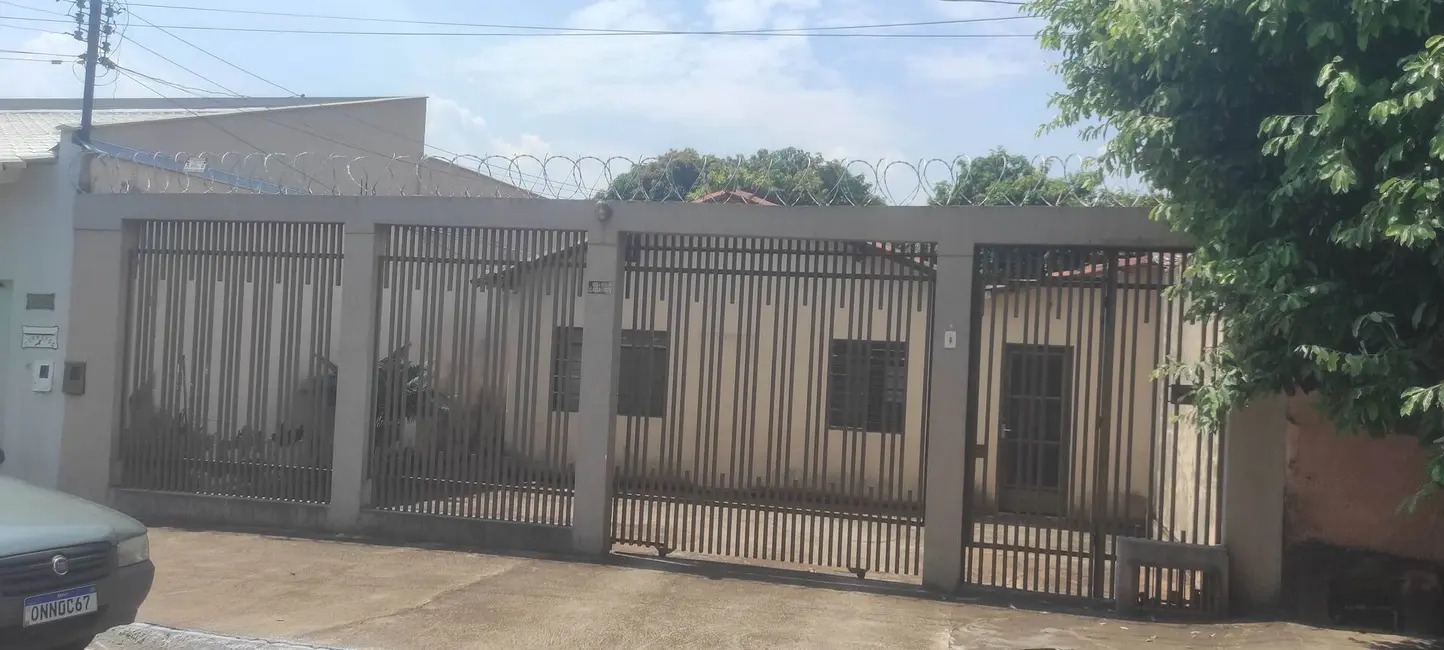 Foto 2 de Casa com 3 quartos à venda, 250m2 em Residencial Monte Carlo, Goiania - GO