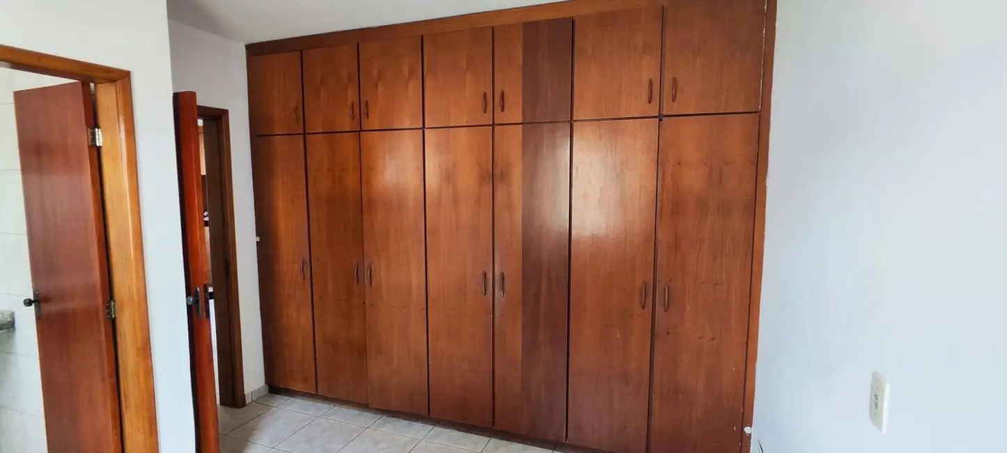 Foto 32 de Apartamento à venda em Jardim América, Goiania - GO