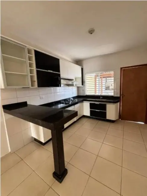 Foto 6 de Casa com 3 quartos à venda, 180m2 em Residencial Center Ville, Goiania - GO