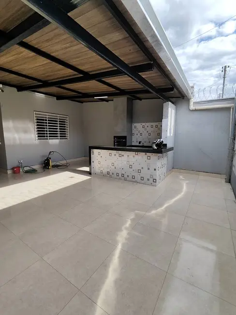 Foto 1 de Casa com 2 quartos à venda, 202m2 em Jardim Buriti Sereno, Aparecida De Goiania - GO