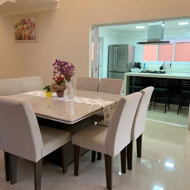 Casa com 3 quartos à venda, 487m2 em Residencial De Colores, Birigui - SP - imagem 4 Foto 4 de Casa com 3 quartos à venda, 487m2 em Residencial De Colores, Birigui - SP