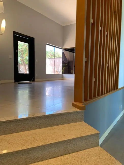 Casa com 3 quartos à venda, 705m2 em Residencial das Aroeiras, Birigui - SP - imagem 5 Foto 5 de Casa com 3 quartos à venda, 705m2 em Residencial das Aroeiras, Birigui - SP