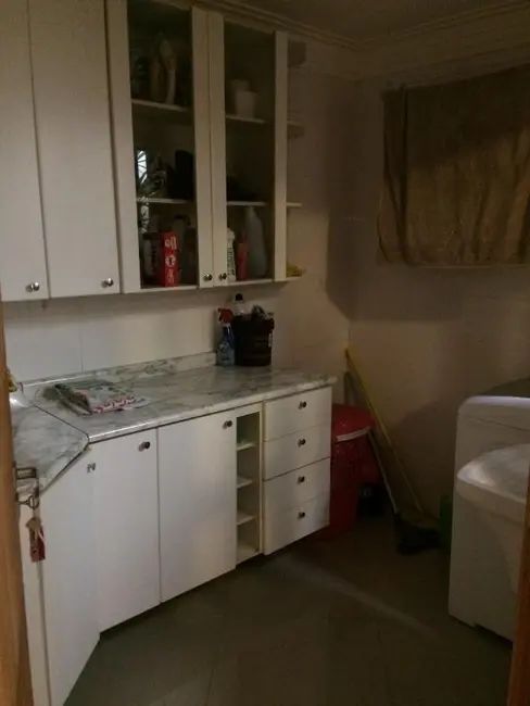 Casa com 3 quartos à venda, 154m2 em Quitaúna, Osasco - SP - imagem 3 Foto 3 de Casa com 3 quartos à venda, 154m2 em Quitaúna, Osasco - SP
