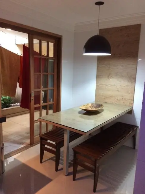 Casa com 3 quartos à venda, 154m2 em Quitaúna, Osasco - SP - imagem 6 Foto 6 de Casa com 3 quartos à venda, 154m2 em Quitaúna, Osasco - SP