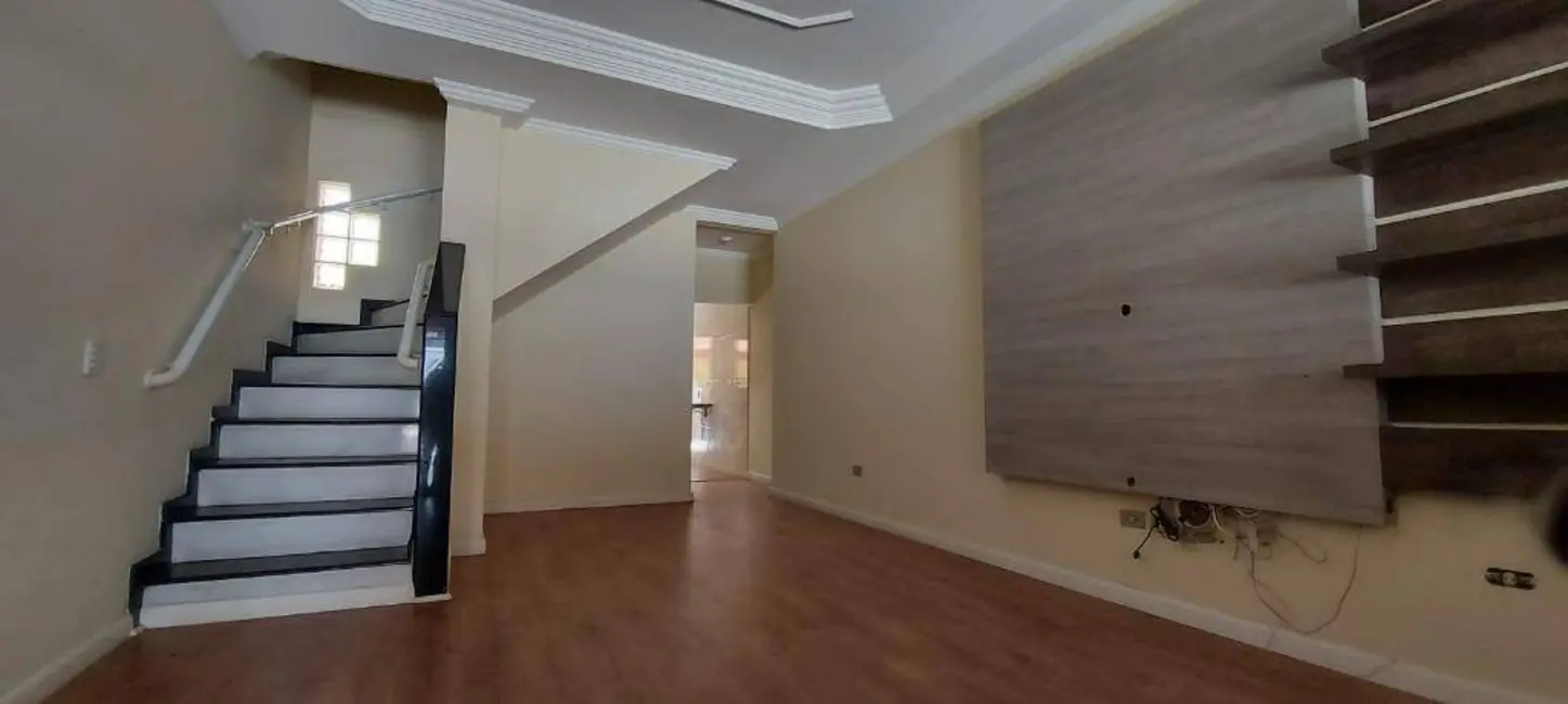 Casa com 2 quartos à venda, 93m2 em Canto do Forte, Praia Grande - SP - imagem 1 Foto 1 de Casa com 2 quartos à venda, 93m2 em Canto do Forte, Praia Grande - SP