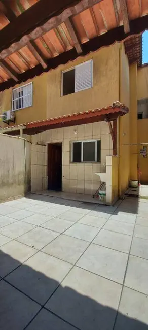 Casa com 2 quartos à venda, 93m2 em Canto do Forte, Praia Grande - SP - imagem 4 Foto 4 de Casa com 2 quartos à venda, 93m2 em Canto do Forte, Praia Grande - SP