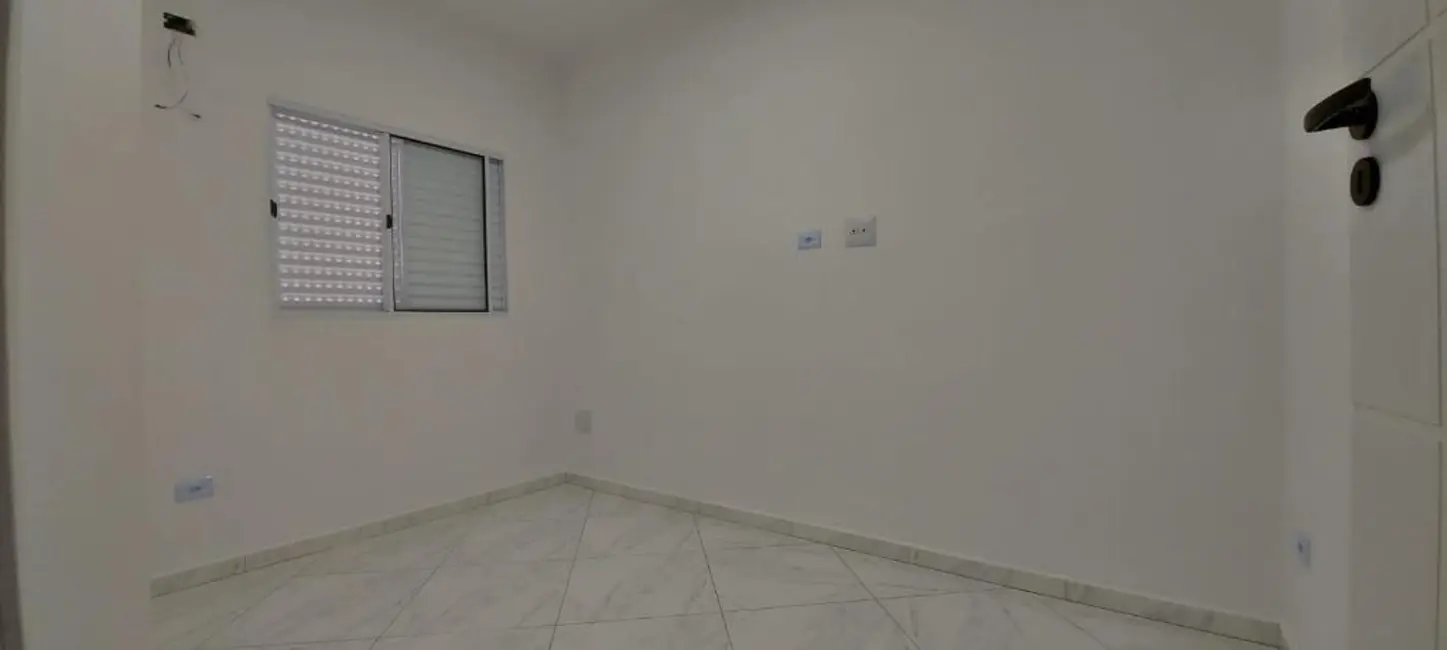 Foto 9 de Casa com 2 quartos à venda, 54m2 em Maracanã, Praia Grande - SP