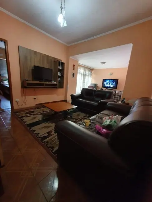 Foto 1 de Casa com 4 quartos à venda, 200m2 em Vila Mangalot, São Paulo - SP