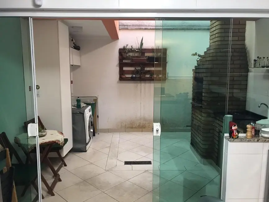 Foto 9 de Sobrado com 3 quartos à venda, 170m2 em Vila Pereira Cerca, São Paulo - SP