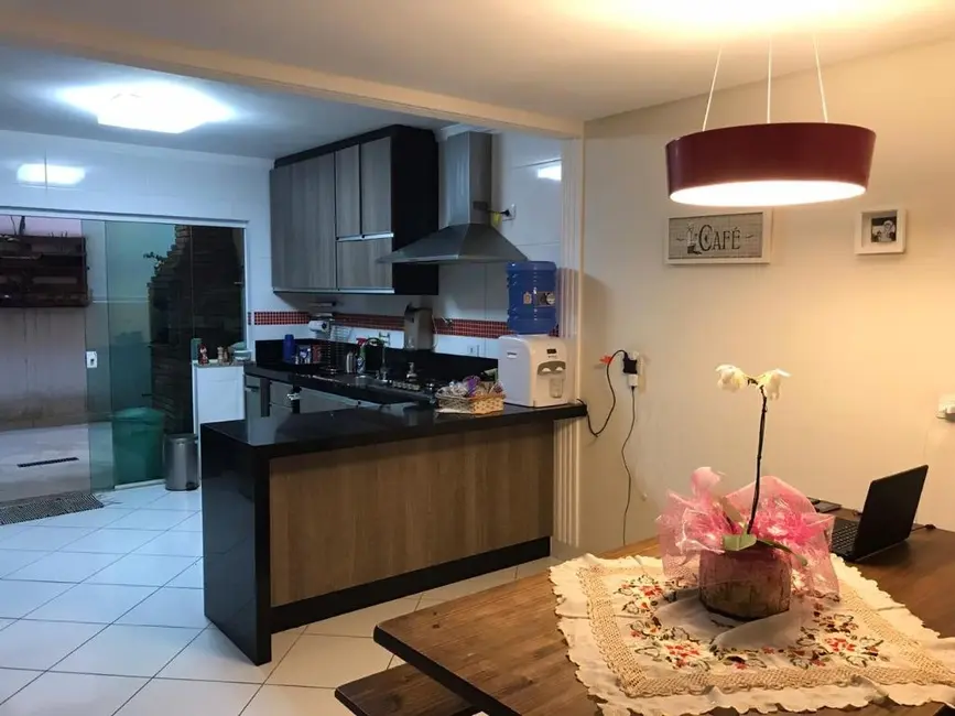 Foto 1 de Sobrado com 3 quartos à venda, 170m2 em Vila Pereira Cerca, São Paulo - SP