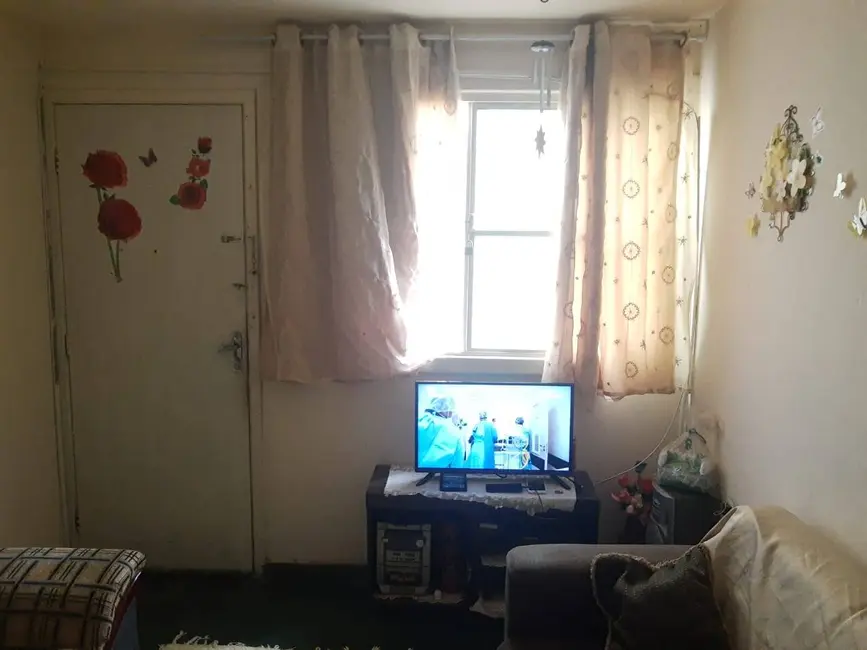 Foto 3 de Apartamento com 2 quartos à venda, 45m2 em Jardim América, Poa - SP