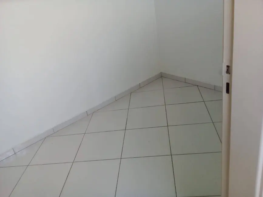 Apartamento com 3 quartos para alugar, 116m2 em Perdizes, São Paulo - SP - imagem 9 Foto 9 de Apartamento com 3 quartos para alugar, 116m2 em Perdizes, São Paulo - SP