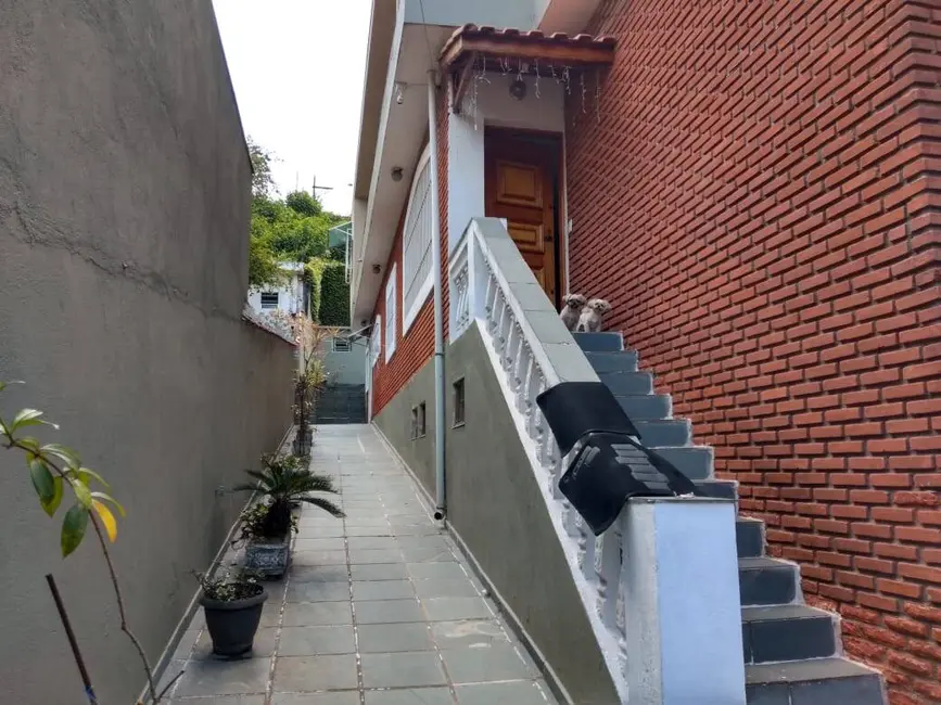 Sobrado com 4 quartos à venda, 240m2 em Vila Pereira Barreto, São Paulo - SP - imagem 4 Foto 4 de Sobrado com 4 quartos à venda, 240m2 em Vila Pereira Barreto, São Paulo - SP