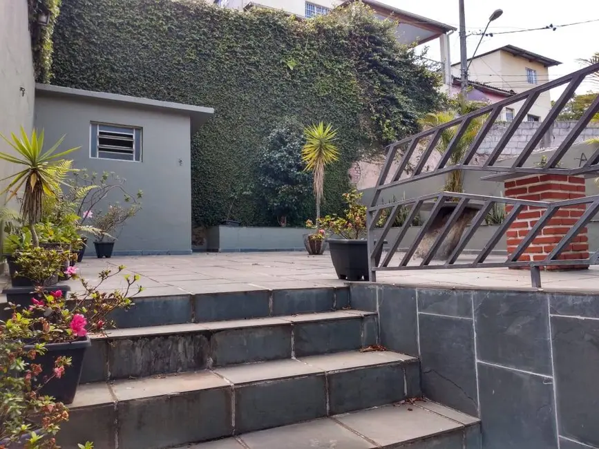 Sobrado com 4 quartos à venda, 240m2 em Vila Pereira Barreto, São Paulo - SP - imagem 9 Foto 9 de Sobrado com 4 quartos à venda, 240m2 em Vila Pereira Barreto, São Paulo - SP