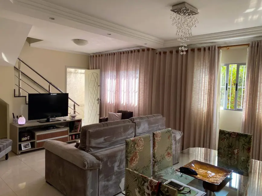 Foto 5 de Sobrado com 3 quartos à venda, 210m2 em Vila Nossa Senhora do Retiro, São Paulo - SP