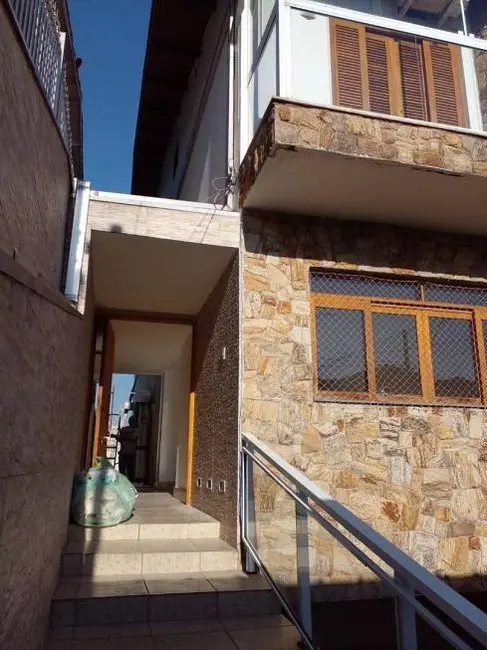 Sobrado com 4 quartos à venda, 236m2 em Parque São Domingos, São Paulo - SP - imagem 1 Foto 1 de Sobrado com 4 quartos à venda, 236m2 em Parque São Domingos, São Paulo - SP