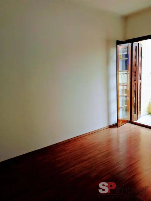 Sobrado com 2 quartos à venda, 125m2 em Umuarama, Osasco - SP - imagem 6 Foto 6 de Sobrado com 2 quartos à venda, 125m2 em Umuarama, Osasco - SP