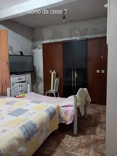 Foto 2 de Sobrado com 2 quartos à venda, 280m2 em Parque Santa Teresa, Carapicuiba - SP