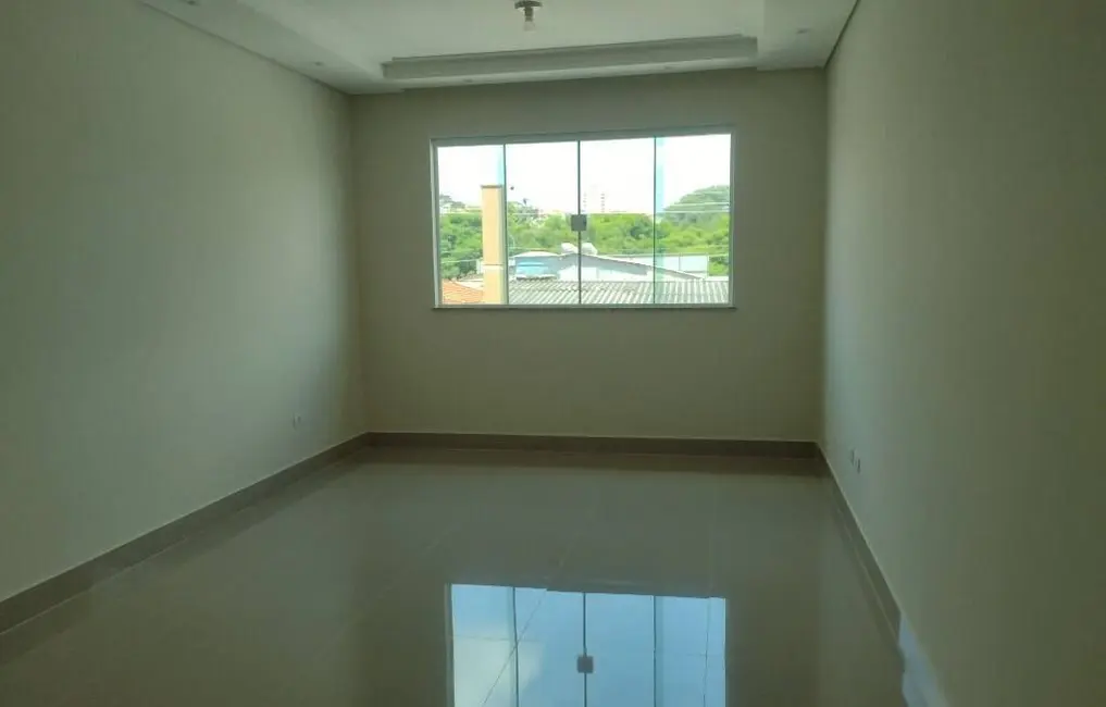 Sobrado com 3 quartos à venda, 115m2 em Jardim São José (Zona Norte), São Paulo - SP - imagem 4 Foto 4 de Sobrado com 3 quartos à venda, 115m2 em Jardim São José (Zona Norte), São Paulo - SP