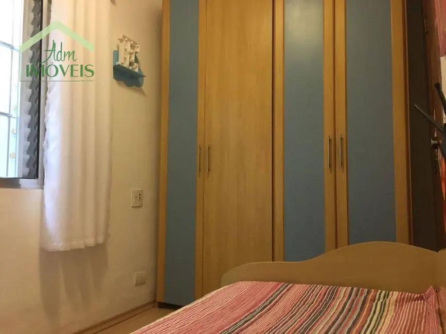 Casa com 3 quartos à venda, 135m2 em Jaguaribe, Osasco - SP - imagem 4 Foto 4 de Casa com 3 quartos à venda, 135m2 em Jaguaribe, Osasco - SP