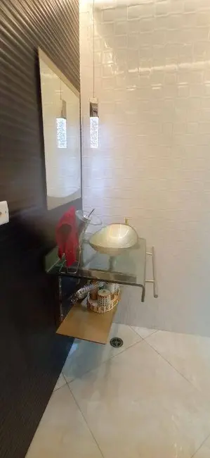 Sobrado com 3 quartos à venda, 180m2 em Jardim Santa Lucrécia, São Paulo - SP - imagem 2 Foto 2 de Sobrado com 3 quartos à venda, 180m2 em Jardim Santa Lucrécia, São Paulo - SP