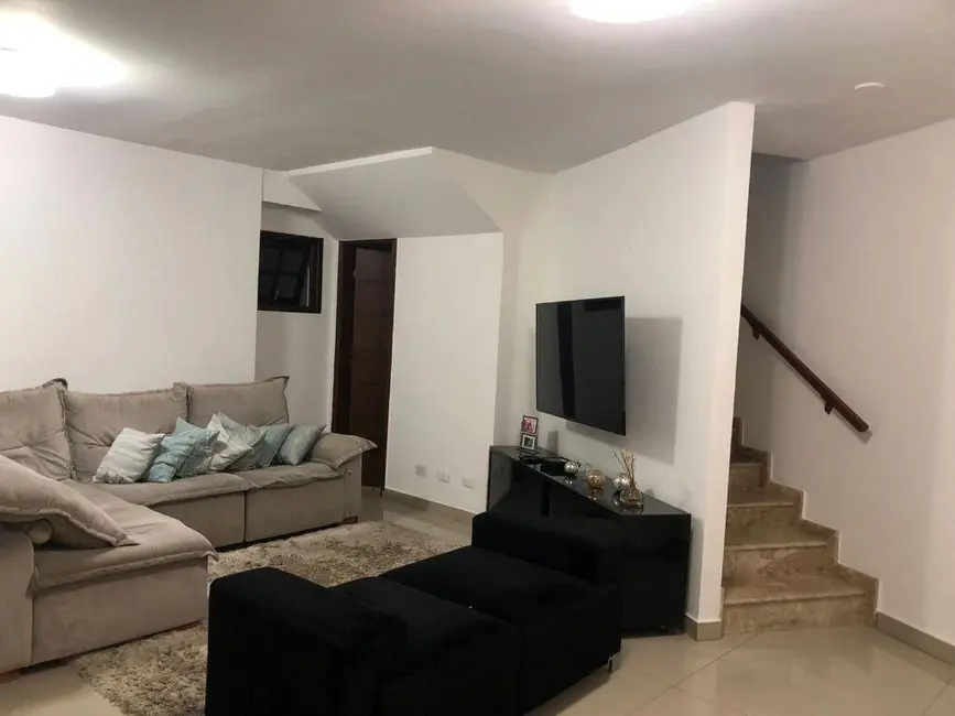 Sobrado com 3 quartos à venda, 112m2 em Jardim Regina, São Paulo - SP - imagem 6 Foto 6 de Sobrado com 3 quartos à venda, 112m2 em Jardim Regina, São Paulo - SP