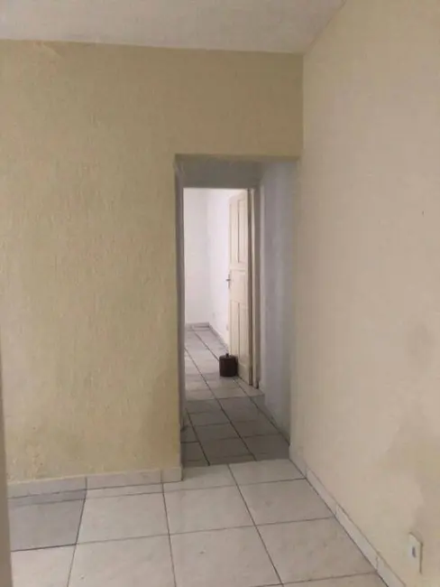 Casa com 1 quarto para alugar, 30m2 em Vila Guedes, São Paulo - SP - imagem 4 Foto 4 de Casa com 1 quarto para alugar, 30m2 em Vila Guedes, São Paulo - SP