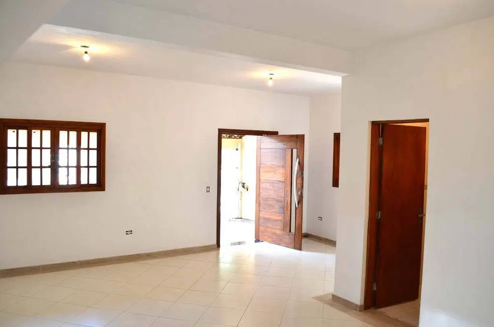 Casa com 3 quartos à venda, 180m2 em Portais (Polvilho), Cajamar - SP - imagem 6 Foto 6 de Casa com 3 quartos à venda, 180m2 em Portais (Polvilho), Cajamar - SP