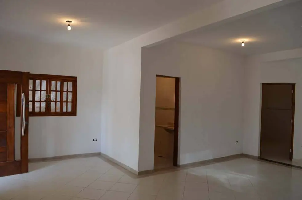 Casa com 3 quartos à venda, 180m2 em Portais (Polvilho), Cajamar - SP - imagem 9 Foto 9 de Casa com 3 quartos à venda, 180m2 em Portais (Polvilho), Cajamar - SP