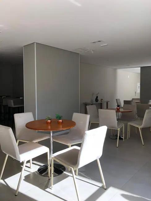 Foto 2 de Apartamento com 2 quartos para alugar, 46m2 em Parque Industrial Tomas Edson, São Paulo - SP