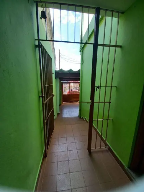 Sobrado com 3 quartos à venda, 150m2 em Vila Zat, São Paulo - SP - imagem 4 Foto 4 de Sobrado com 3 quartos à venda, 150m2 em Vila Zat, São Paulo - SP