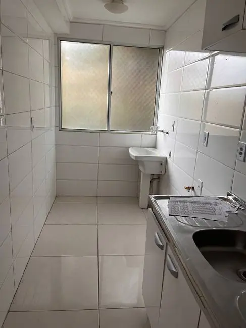 Foto 4 de Apartamento com 2 quartos para alugar, 48m2 em Vila Guedes, São Paulo - SP