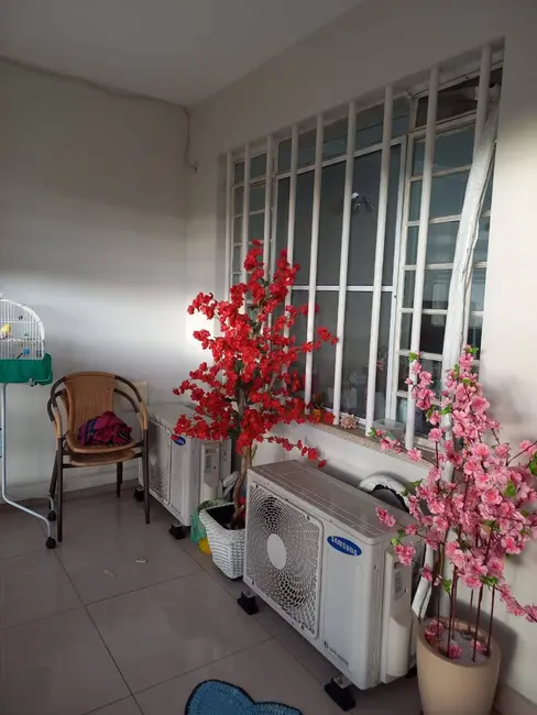 Foto 2 de Sobrado com 2 quartos à venda, 250m2 em Piqueri, São Paulo - SP
