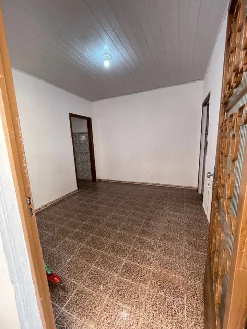 Foto 2 de Casa com 1 quarto à venda, 150m2 em Moinho Velho, São Paulo - SP