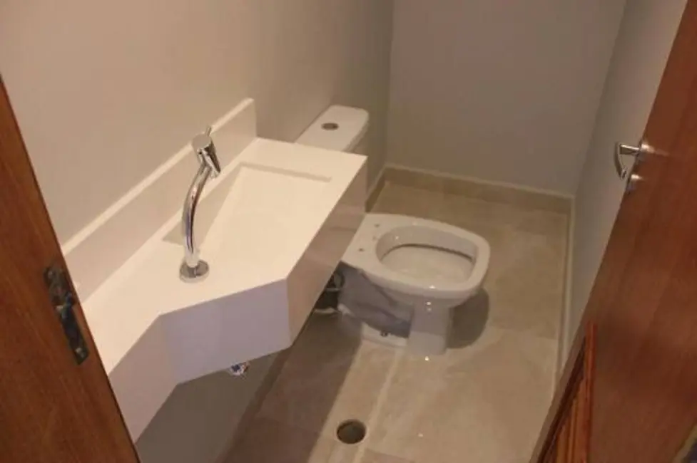 Sobrado com 3 quartos à venda, 150m2 em Parque Maria Domitila, São Paulo - SP - imagem 7 Foto 7 de Sobrado com 3 quartos à venda, 150m2 em Parque Maria Domitila, São Paulo - SP