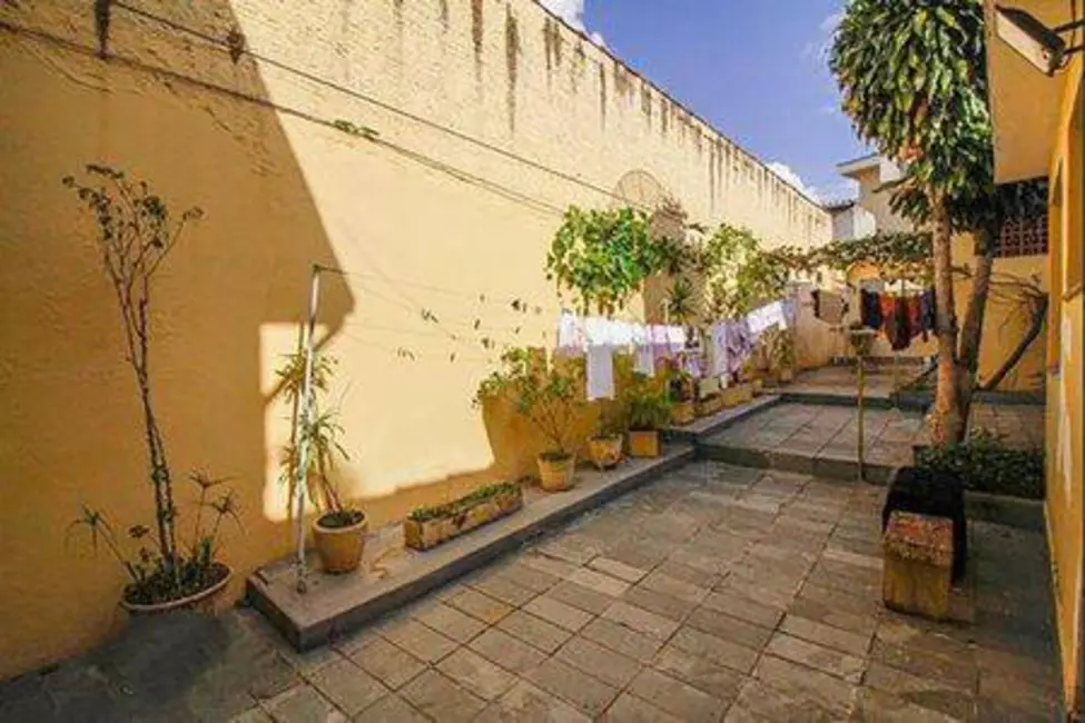 Sobrado com 4 quartos à venda, 300m2 em Vila Anglo Brasileira, São Paulo - SP - imagem 7 Foto 7 de Sobrado com 4 quartos à venda, 300m2 em Vila Anglo Brasileira, São Paulo - SP
