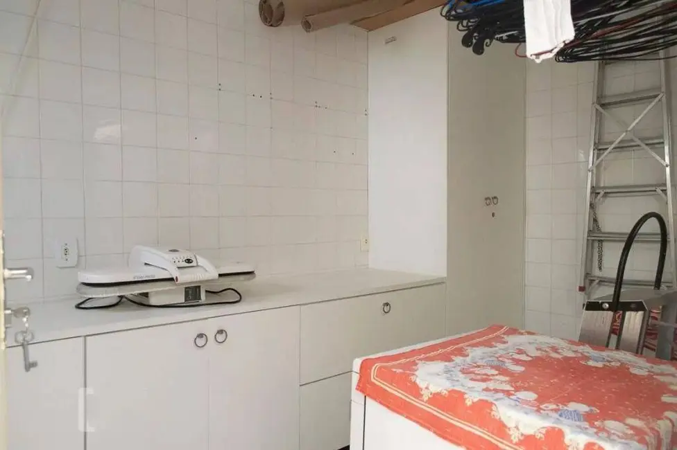 Casa com 3 quartos à venda e para alugar, 218m2 em Vila Paulicéia, São Paulo - SP - imagem 6 Foto 6 de Casa com 3 quartos à venda e para alugar, 218m2 em Vila Paulicéia, São Paulo - SP