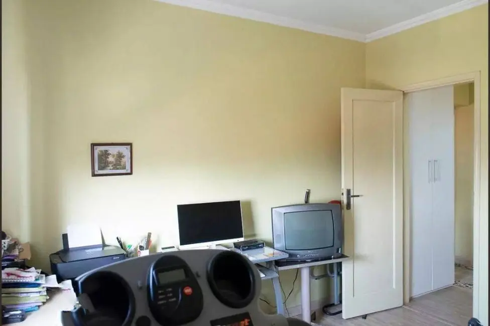 Casa com 3 quartos à venda e para alugar, 218m2 em Vila Paulicéia, São Paulo - SP - imagem 3 Foto 3 de Casa com 3 quartos à venda e para alugar, 218m2 em Vila Paulicéia, São Paulo - SP