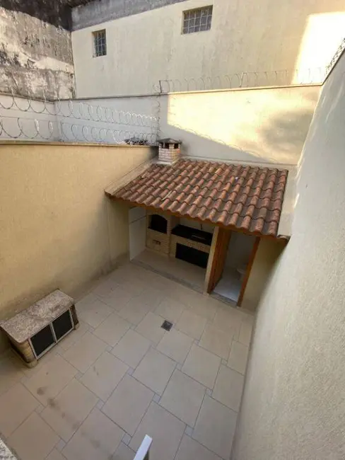 Foto 9 de Sobrado com 3 quartos à venda, 300m2 em Vila Mangalot, São Paulo - SP