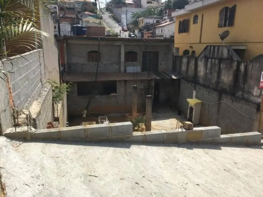 Foto 4 de Casa com 2 quartos à venda, 200m2 em Vila Pereira Cerca, São Paulo - SP