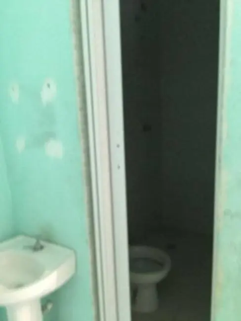 Foto 3 de Casa com 2 quartos à venda, 200m2 em Vila Pereira Cerca, São Paulo - SP