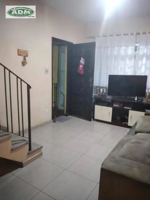 Foto 2 de Casa com 3 quartos à venda, 180m2 em Parque Maria Domitila, São Paulo - SP