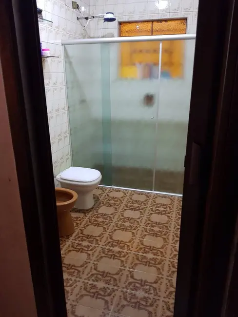 Casa com 3 quartos à venda, 200m2 em Centro, Carapicuiba - SP - imagem 7 Foto 7 de Casa com 3 quartos à venda, 200m2 em Centro, Carapicuiba - SP
