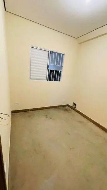 Foto 3 de Apartamento com 1 quarto para alugar, 30m2 em Vila Amália (Zona Norte), São Paulo - SP