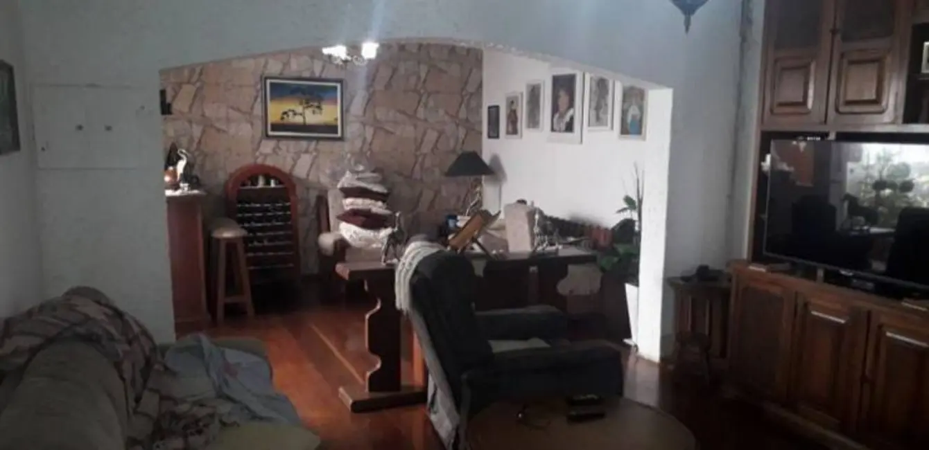 Foto 1 de Casa com 4 quartos à venda, 313m2 em Jardim Regina, São Paulo - SP