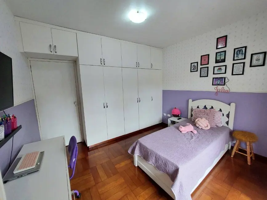 Foto 4 de Casa com 4 quartos à venda, 240m2 em Jardim Pinheiros, São Paulo - SP