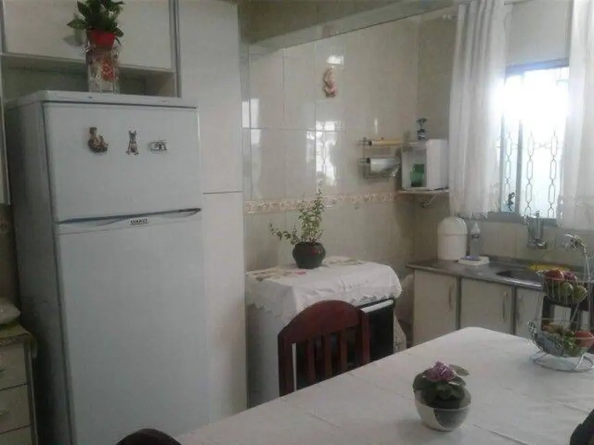 Foto 8 de Casa com 2 quartos à venda, 80m2 em Parque Taipas, São Paulo - SP