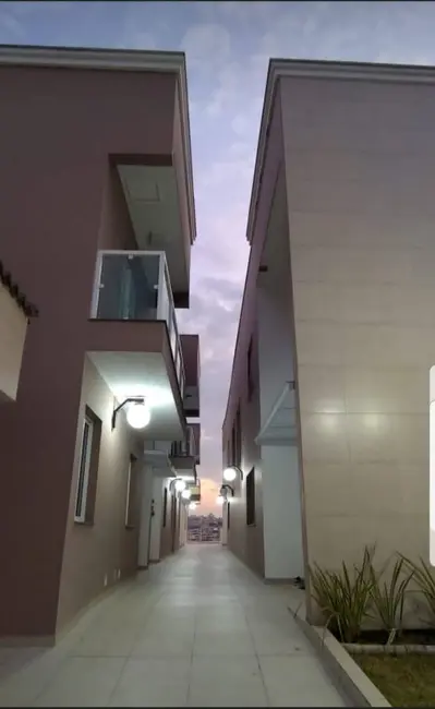 Sobrado com 3 quartos à venda em Vila Osasco, Osasco - SP - imagem 8 Foto 8 de Sobrado com 3 quartos à venda em Vila Osasco, Osasco - SP