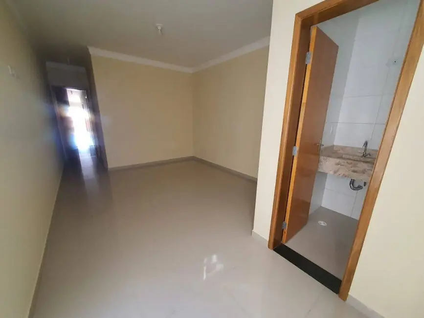 Foto 2 de Casa com 3 quartos à venda em Vila Caiúba, São Paulo - SP