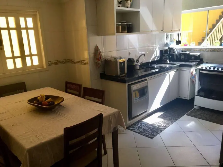 Foto 4 de Casa com 3 quartos à venda em Parque São Domingos, São Paulo - SP